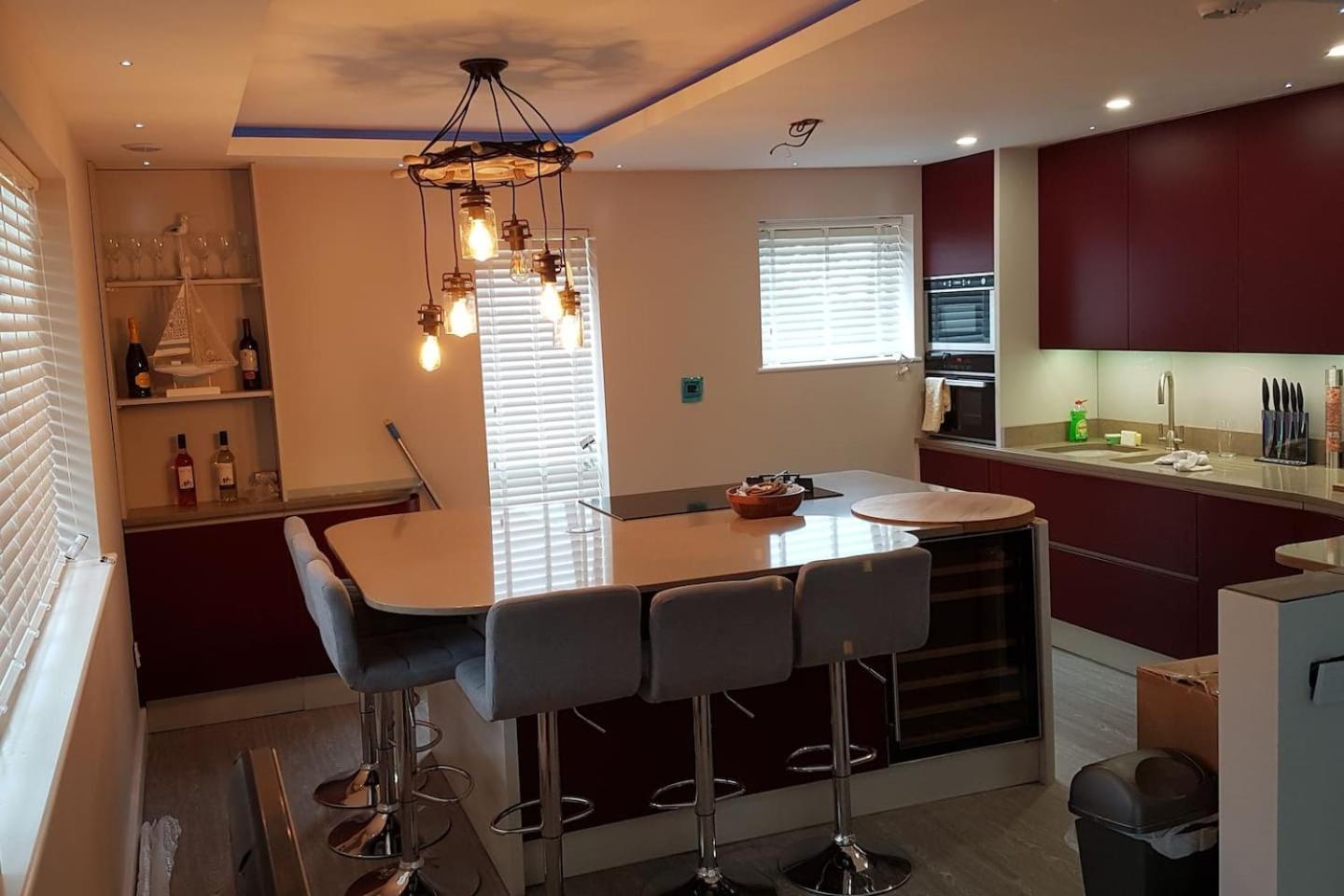 3 Bedroom Deganwy Sea View Beach House Ll31 Exterior photo