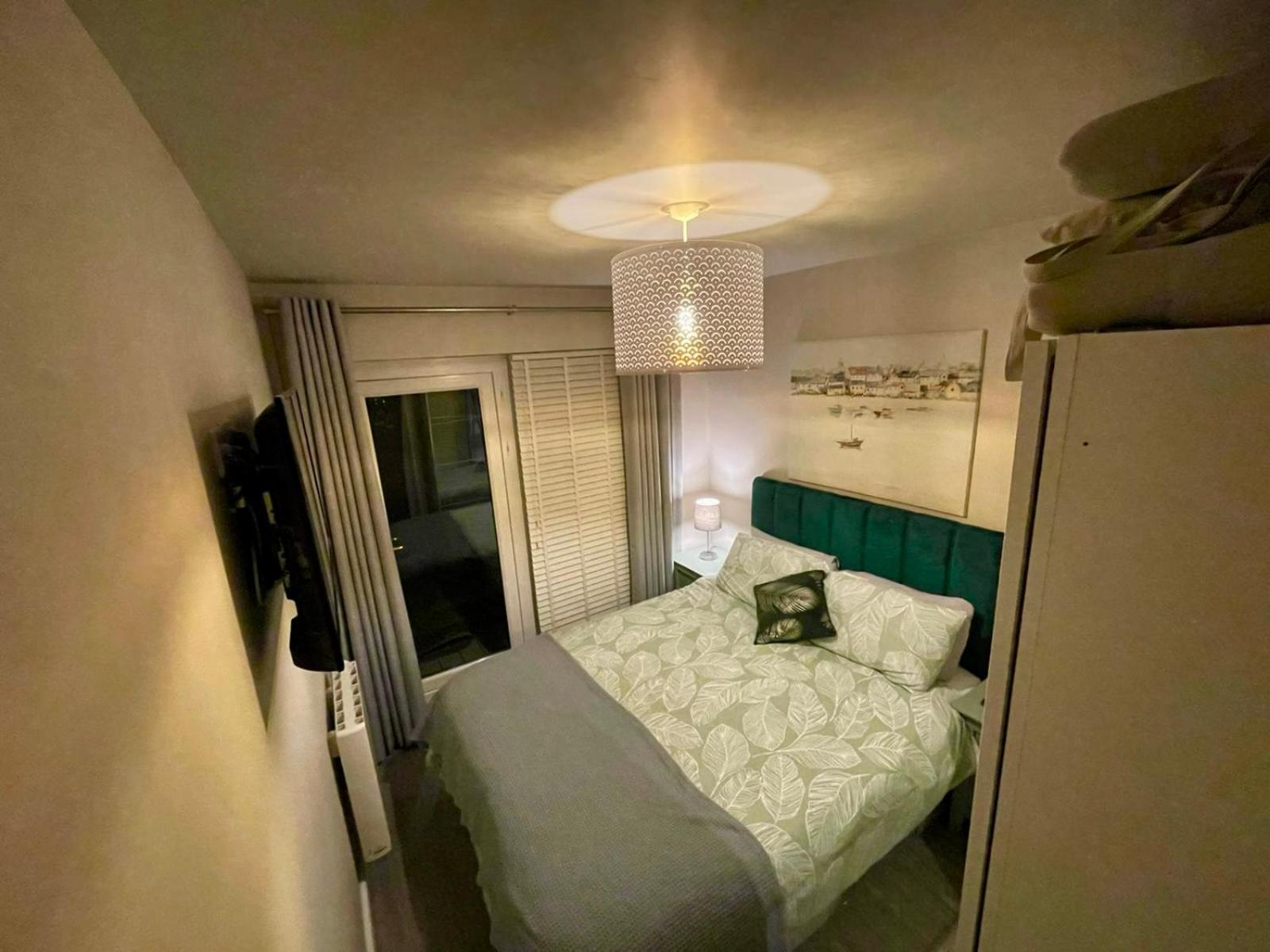 3 Bedroom Deganwy Sea View Beach House Ll31 Exterior photo